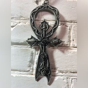Vampire the Masquerade Pewter Necklace